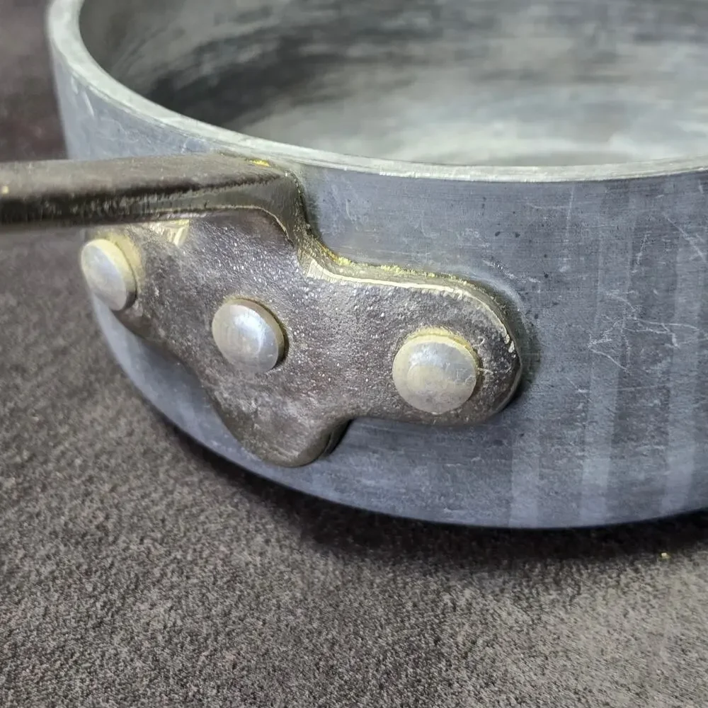 Unknown commercial aluminum